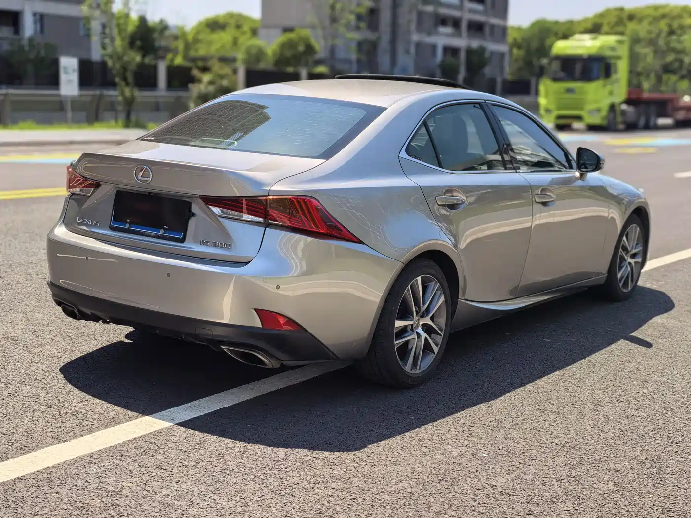 Lexus IS 2017 300 Leading Edition фото 7