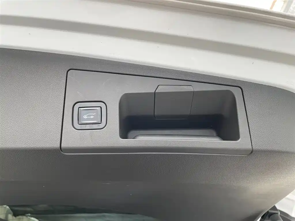 Cadillac XT5 2018 25T Luxury фото 20