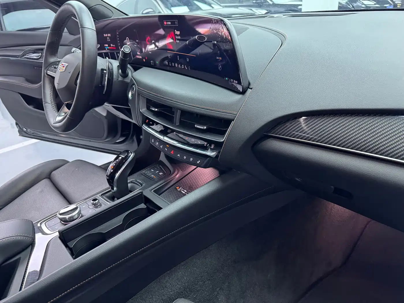 Cadillac CT5 2024 28T Platinum Edition фото 12
