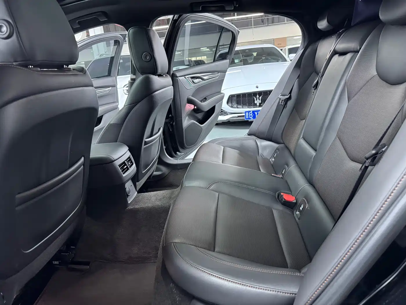 Cadillac CT5 2024 28T Platinum Edition фото 15