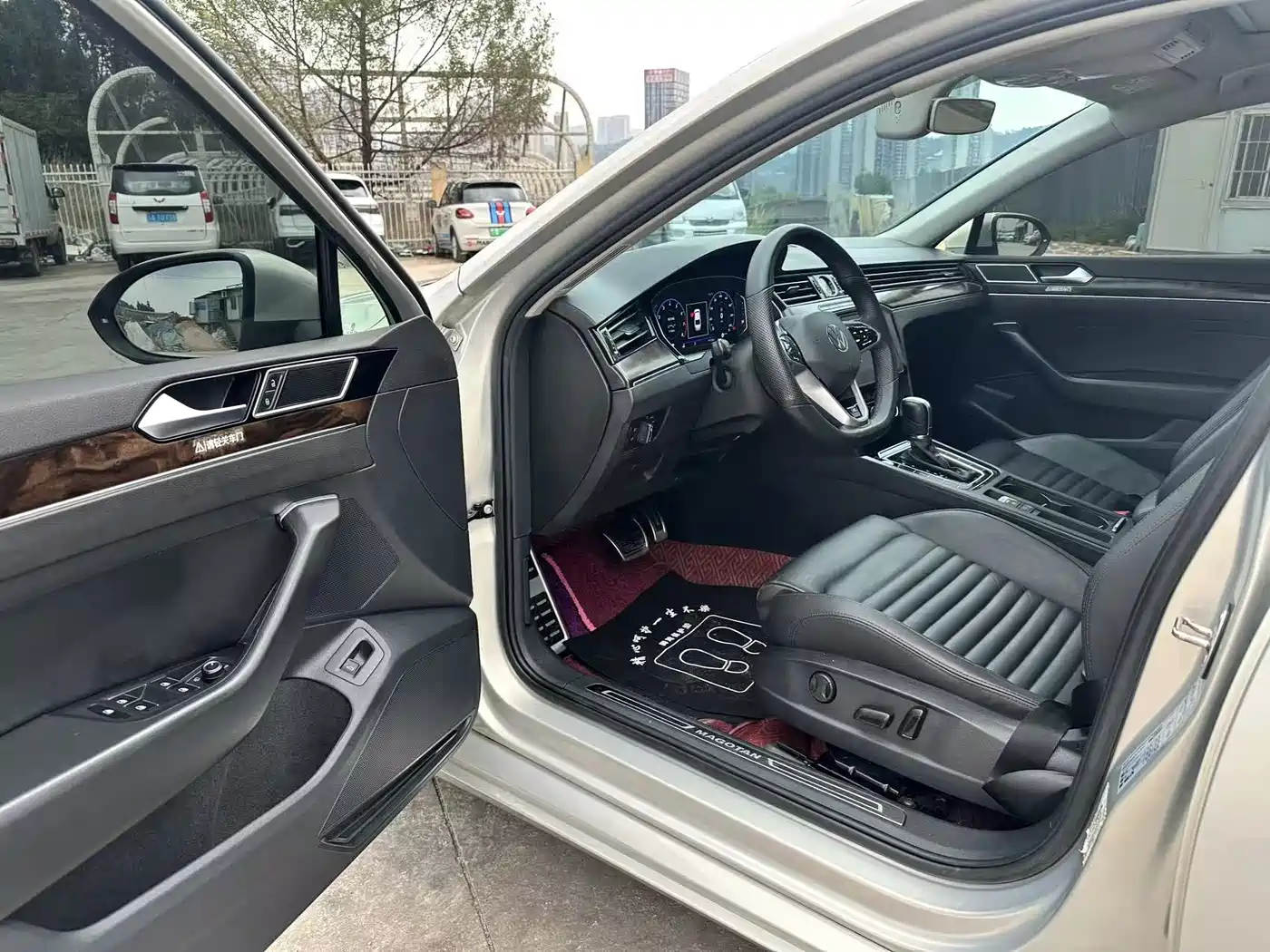 Volkswagen Magotan 2019 330TSI DSG Luxury Class China VI фото 9