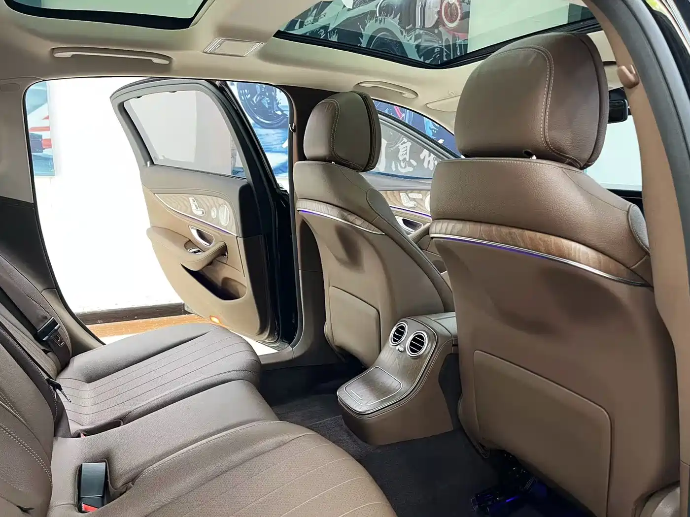 Mercedes-Benz E-Class 2023 Facelift E 300 L Luxury фото 9
