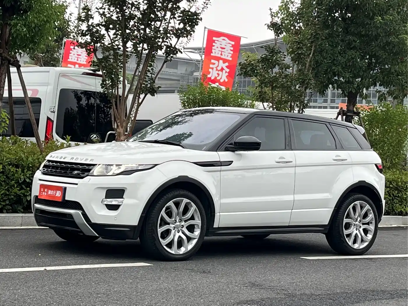 Land Rover Range Rover Evoque (Import) 2014 2014 2.0T 5-door Brilliance Sport