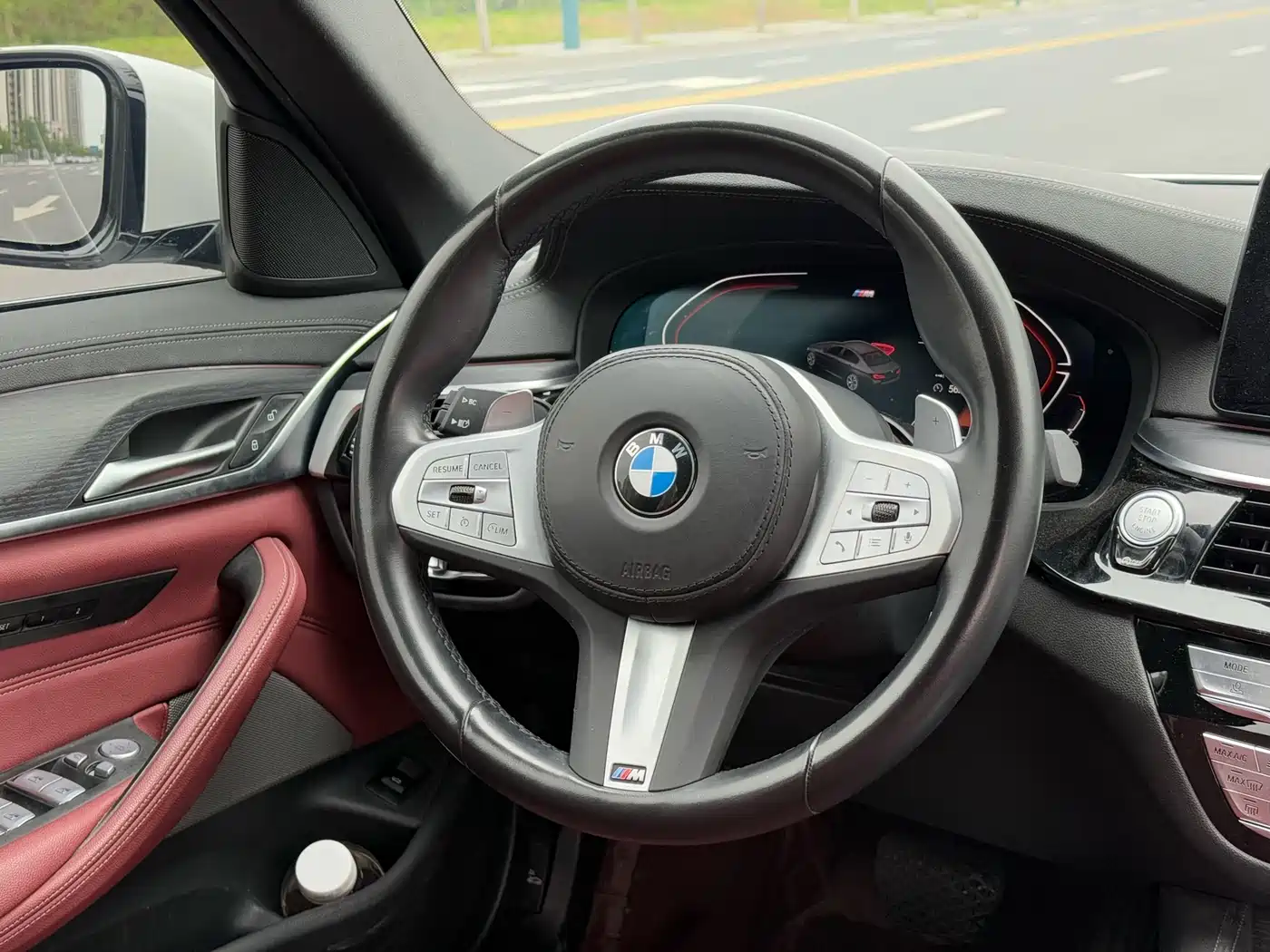 BMW 5 Series 2023 530Li Leading M Sport Package фото 8