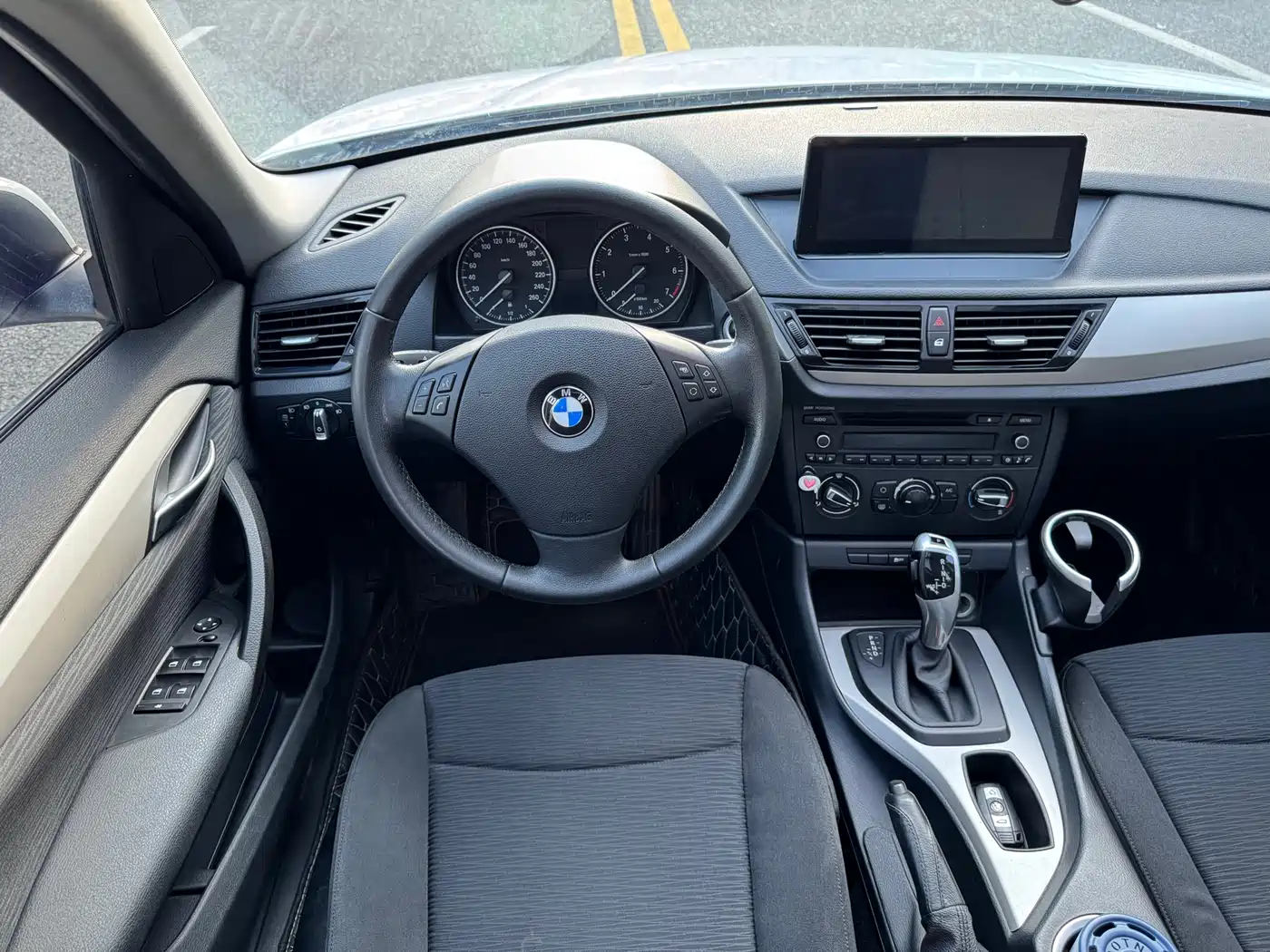 BMW X1 2013 sDrive18i Fashion фото 14
