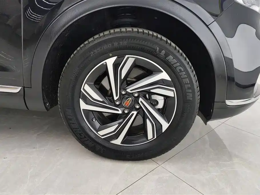 Hongqi HS5 2022 Facelift 2.0T Smart Flag Enjoyment Edition фото 6