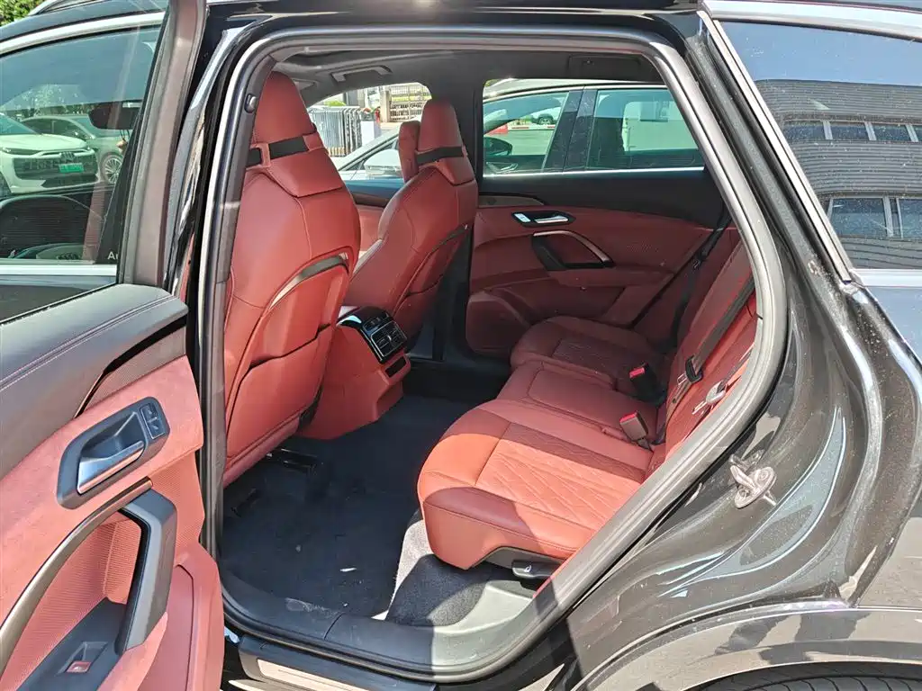 Audi Q5L 2026 Luxury Sport 150kW фото 10