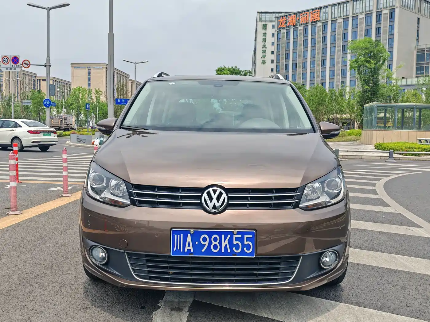Volkswagen Touran 2013 1.4T DSG Wisdom Edition 5-seater фото 2
