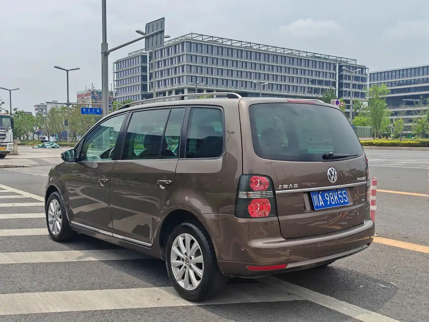 Volkswagen Touran 2013 1.4T DSG Wisdom Edition 5-seater фото 4