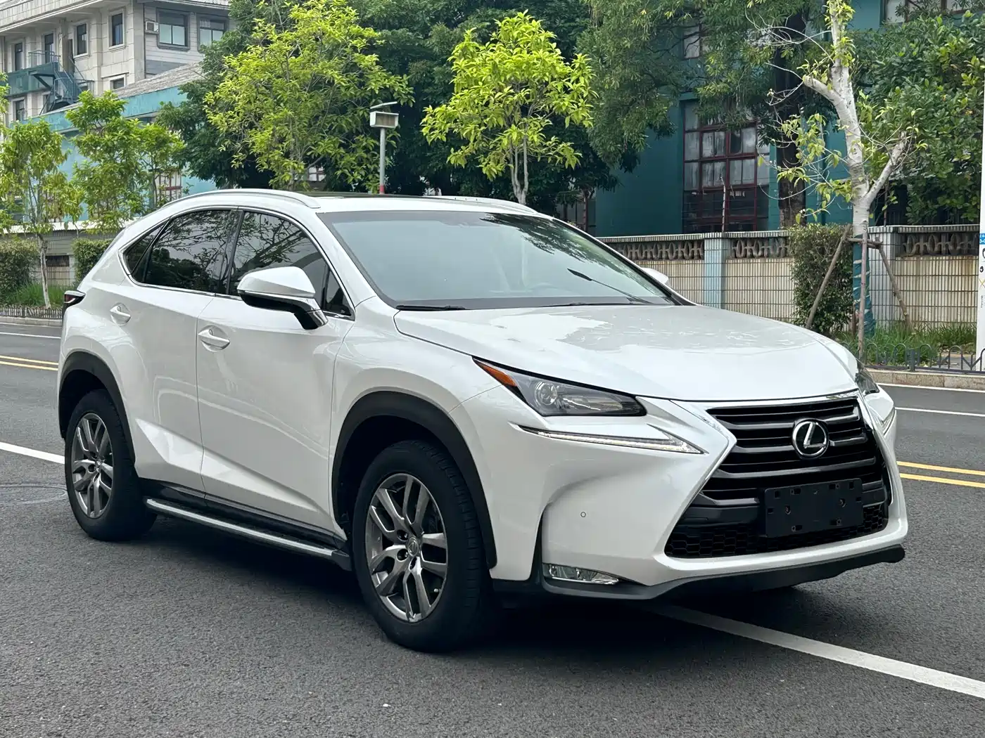 Lexus NX 2015 200t AWD F Sport фото 3