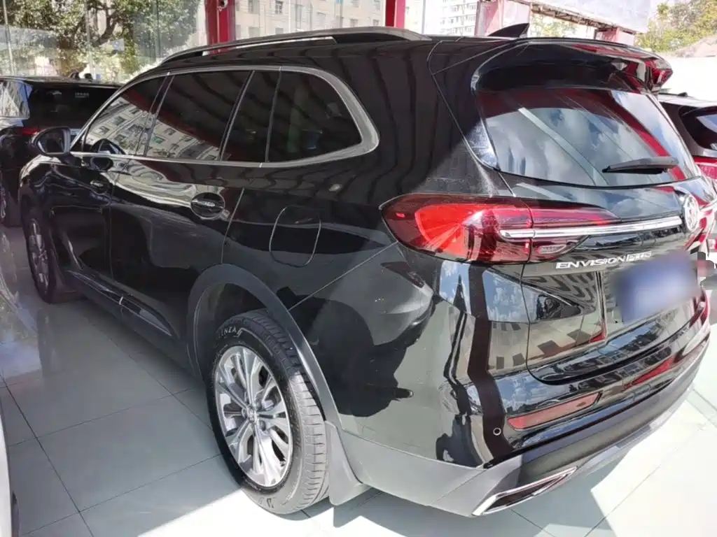 Photo 5 - Buick Envision Plus