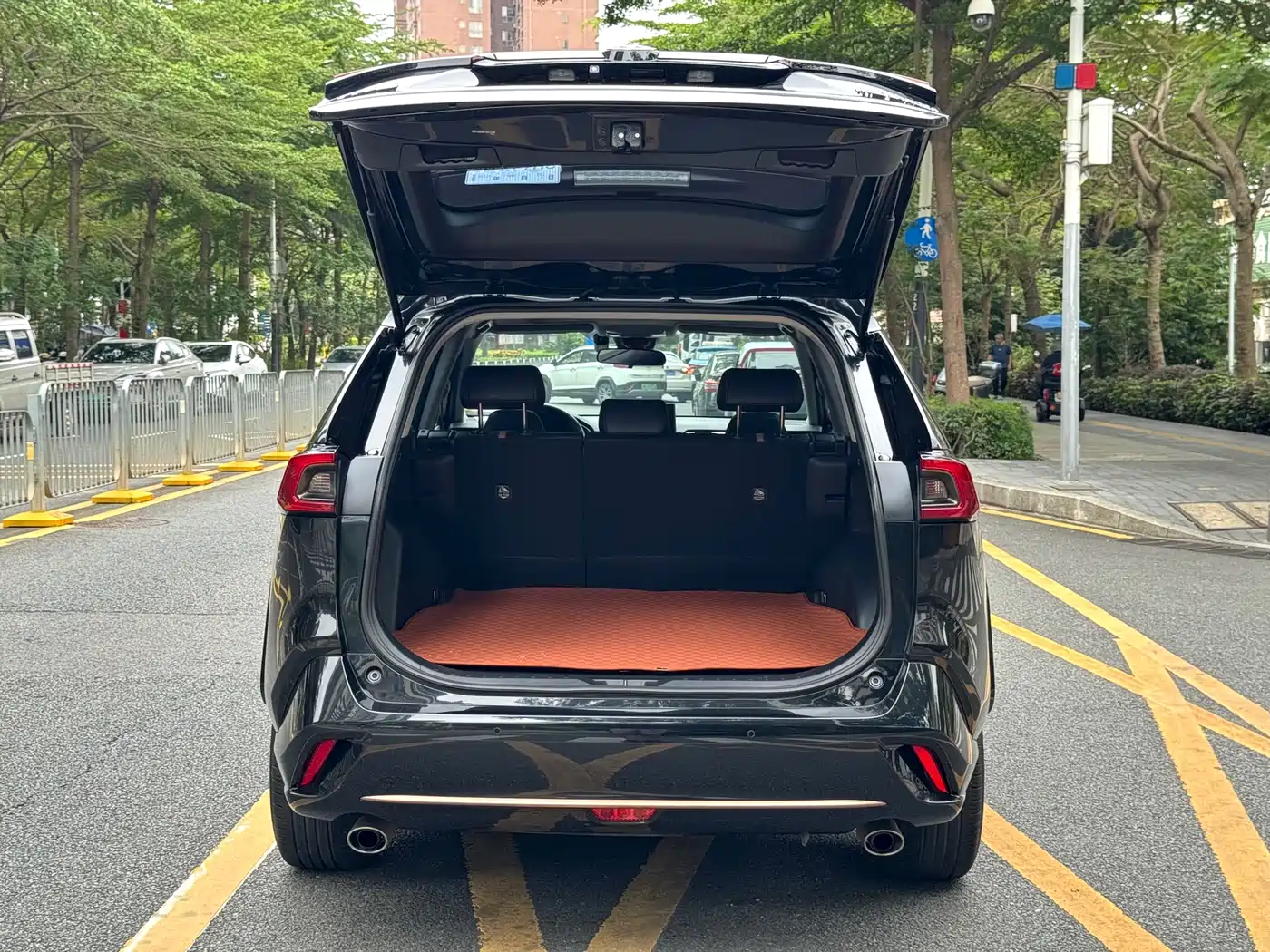 Toyota Wildlander 2022 2.0L CVT 2WD Knight Edition фото 15