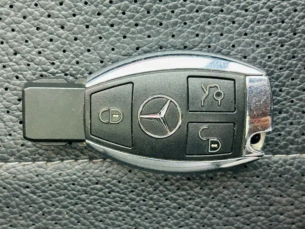 Mercedes-Benz C-Class 2017 Facelift C 180 L Fashion Sport Edition фото 13