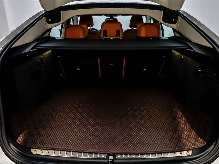 BMW 6 SERIES GT