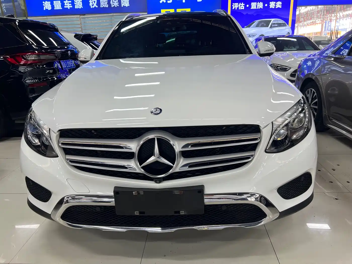 Mercedes-Benz GLC 2016 GLC 300 4MATIC Dynamic фото 2