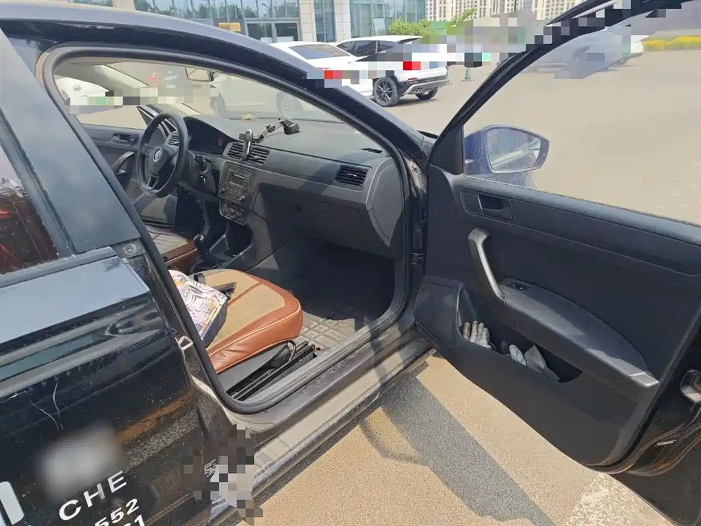 Volkswagen Santana 2016 1.4L Manual Trend Edition фото 20