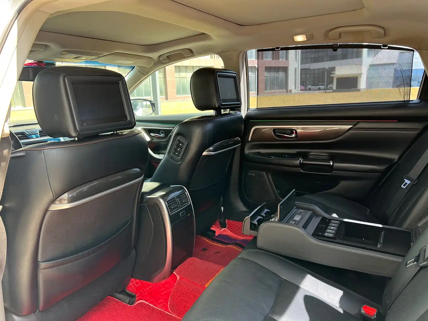 Фото 9 - Nissan Teana