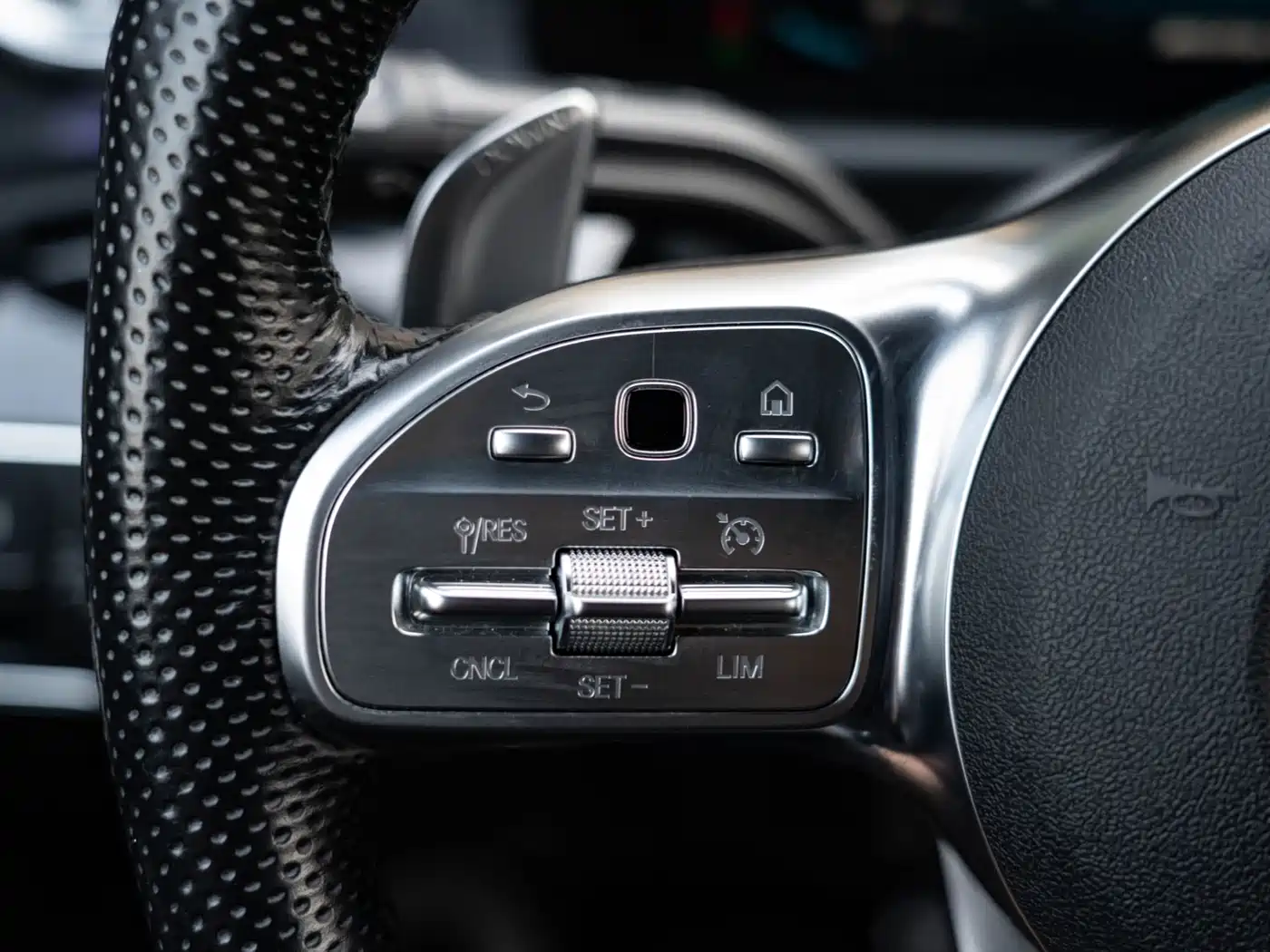 Mercedes-Benz A-Class AMG 2021 2020 AMG A 35 L 4MATIC