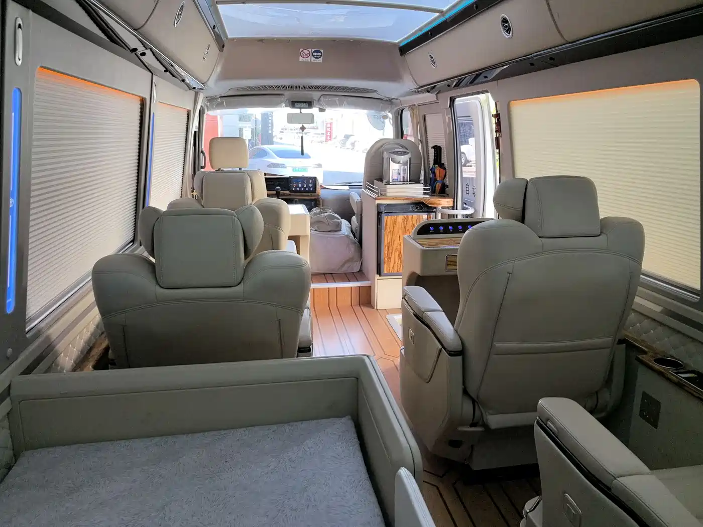 Toyota Coaster 2019 4.0L Luxury Vehicle GRB53L-ZCMEK 20-seater 9GR фото 13