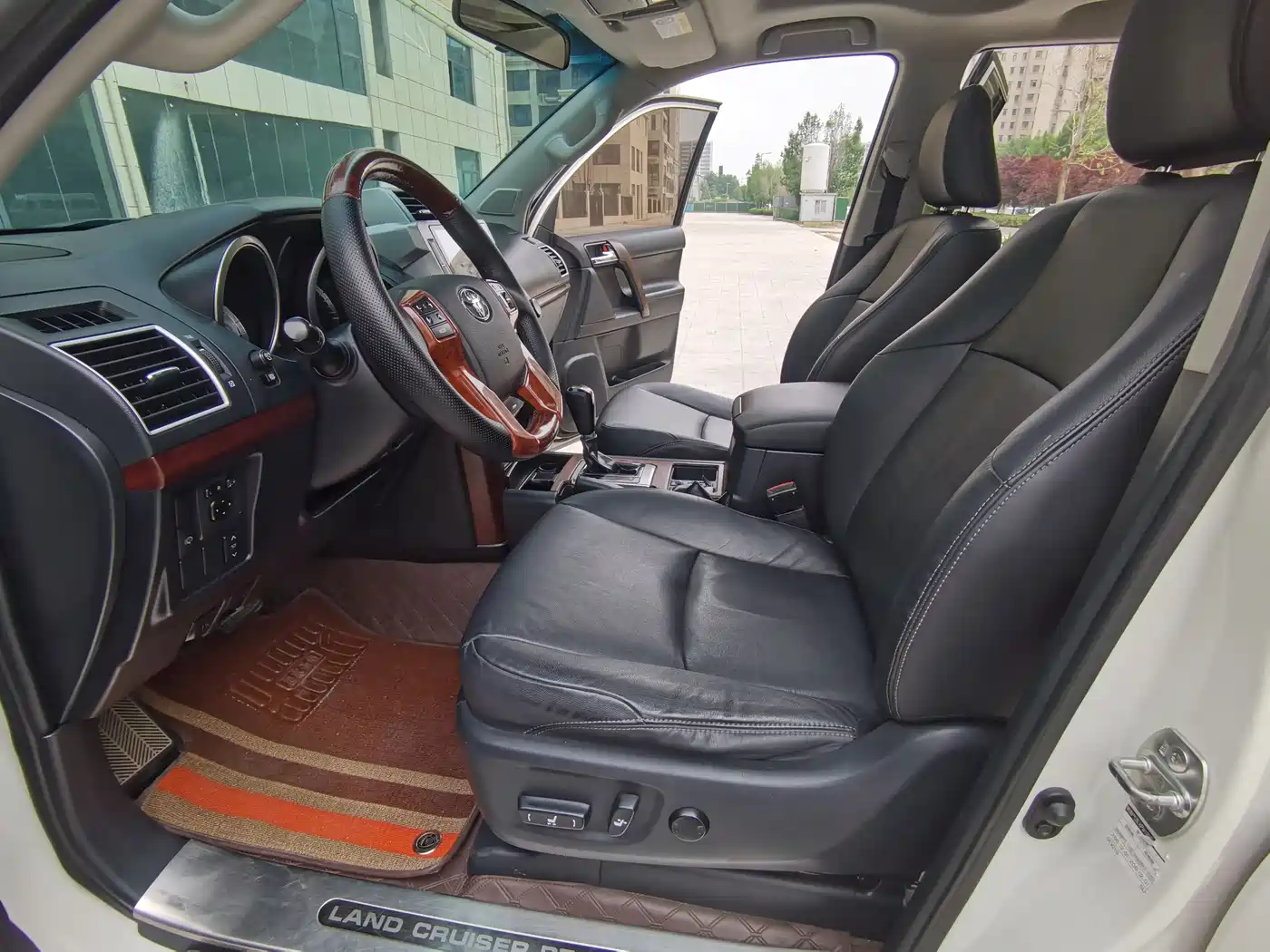Toyota Prado 2016 3.5L Auto TX-L фото 5