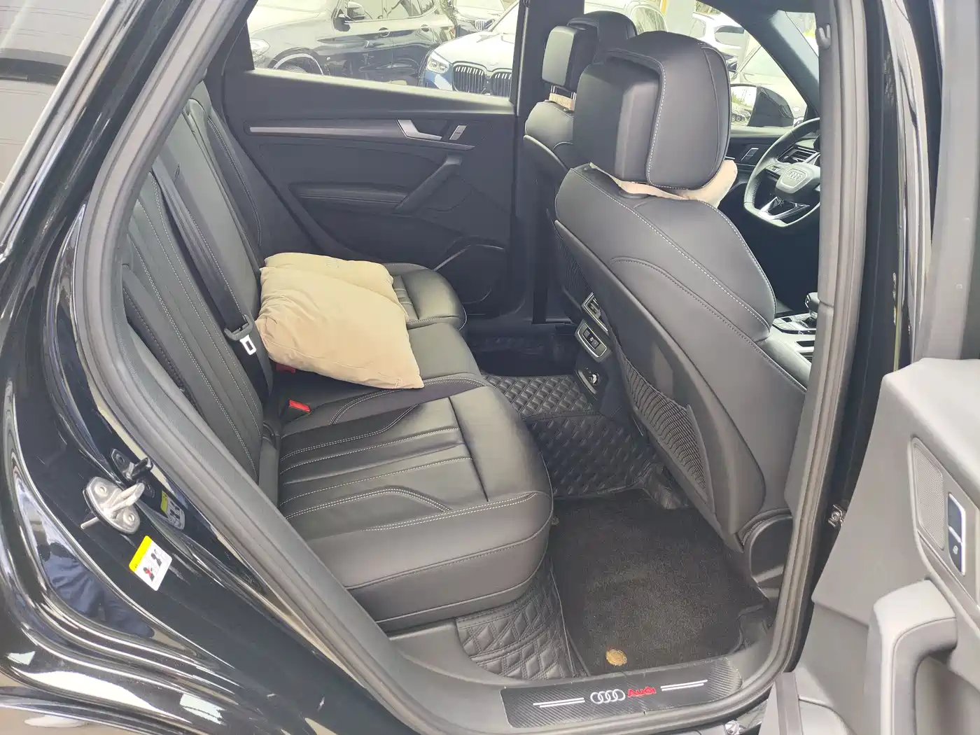 Audi Q5L 2024 Model 40 TFSI Luxury Dynamic фото 6