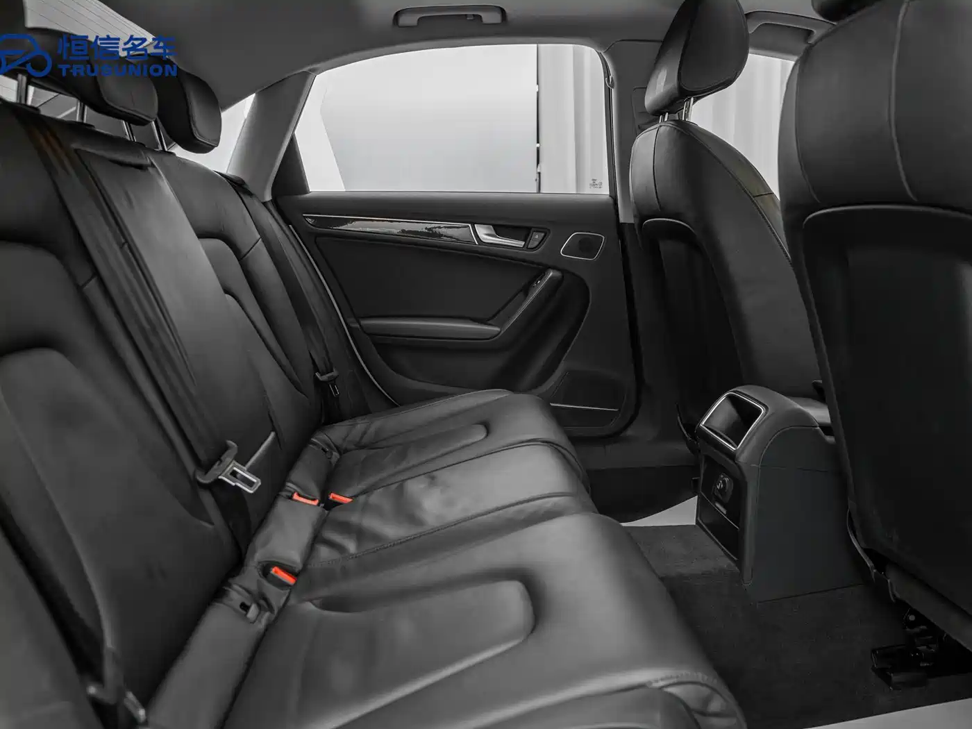 Audi A4L 2013 35 TFSI Automatic Comfort фото 15