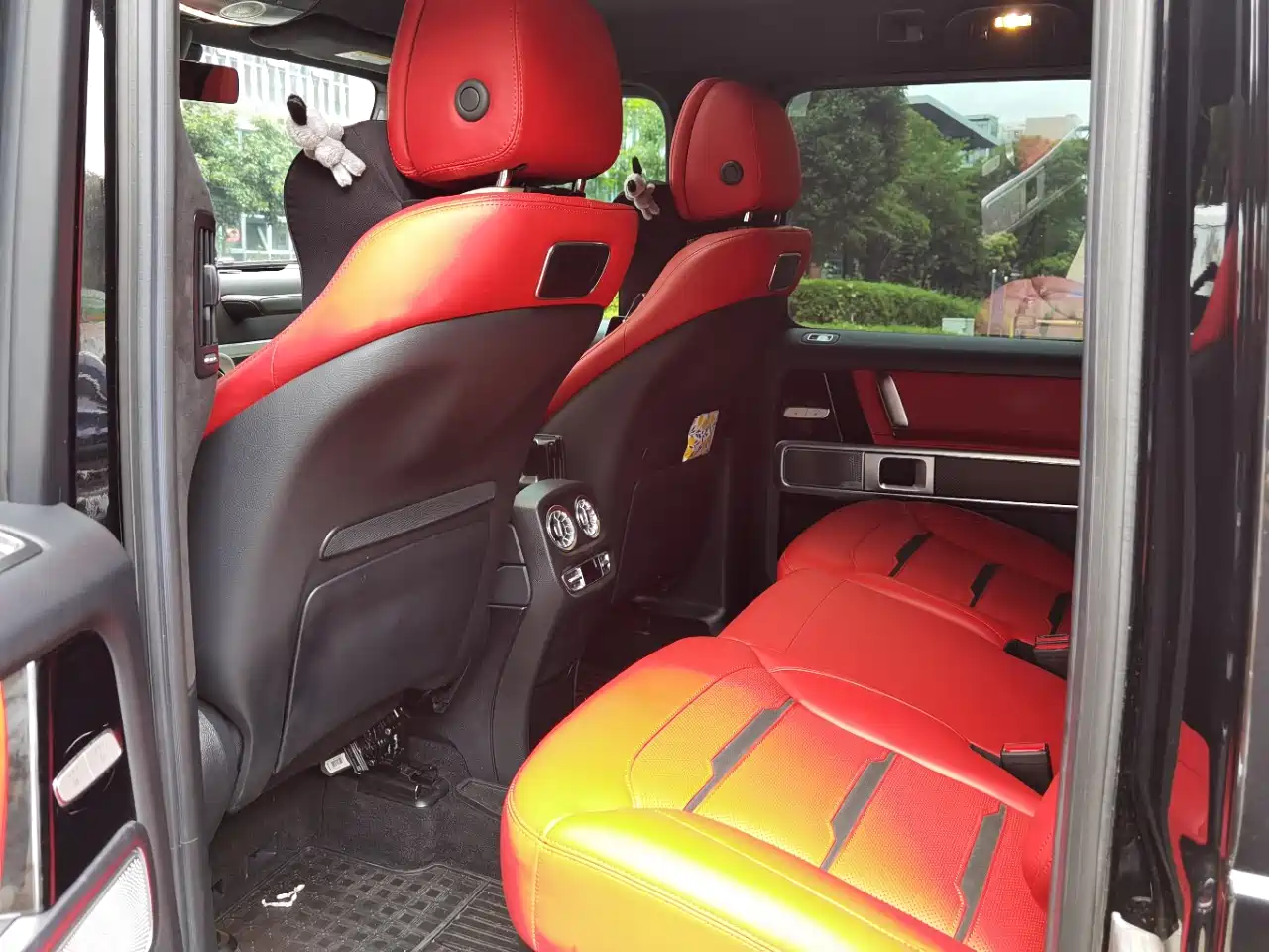 Mercedes-Benz G-Class AMG 2022 AMG G 63 55th Anniversary Edition фото 8
