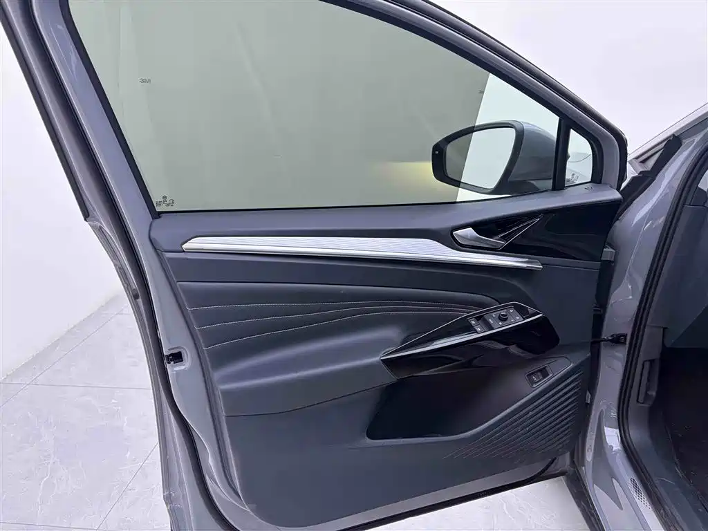 Volkswagen ID.4 CROZZ 2022 Long Range PURE+ Edition фото 15