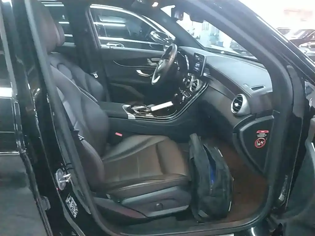 Mercedes-Benz GLC 2018 GLC 260 4MATIC Luxury фото 25