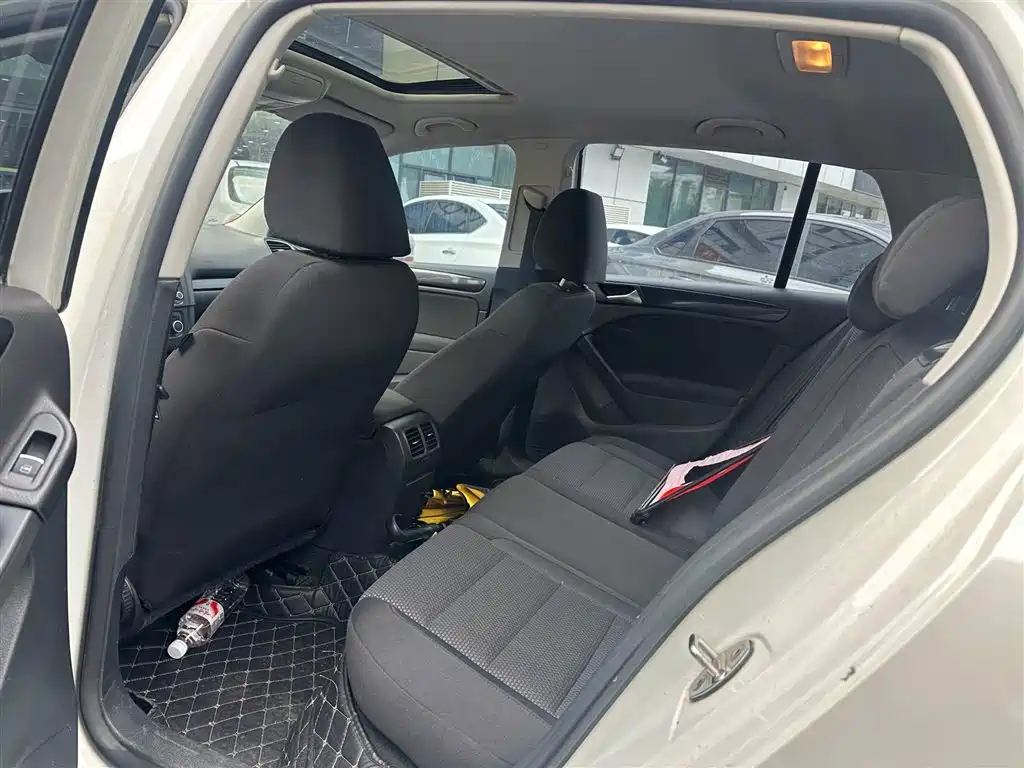 Volkswagen Golf 2012 1.4TSI Automatic Comfort фото 6