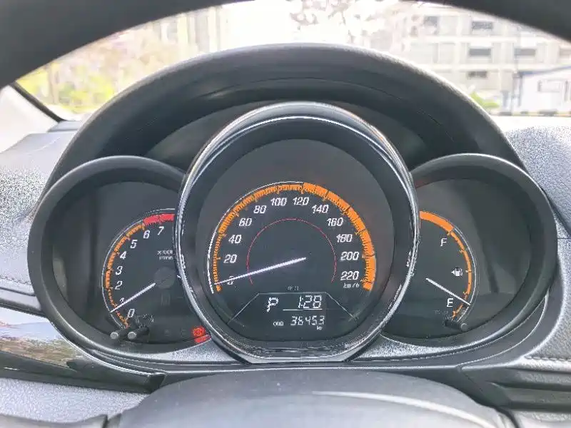 Toyota YARiS L Zhi Xuan 2022 Zhi Xuan X 1.5L CVT Luxury PLUS Edition фото 3