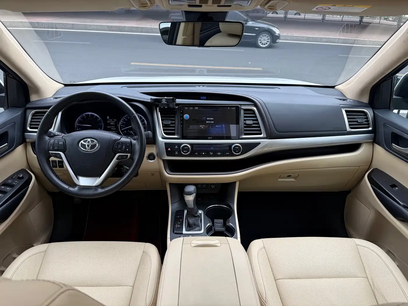 Toyota Highlander 2018 2.0T 2WD Luxury 7-seater (China V) фото 10