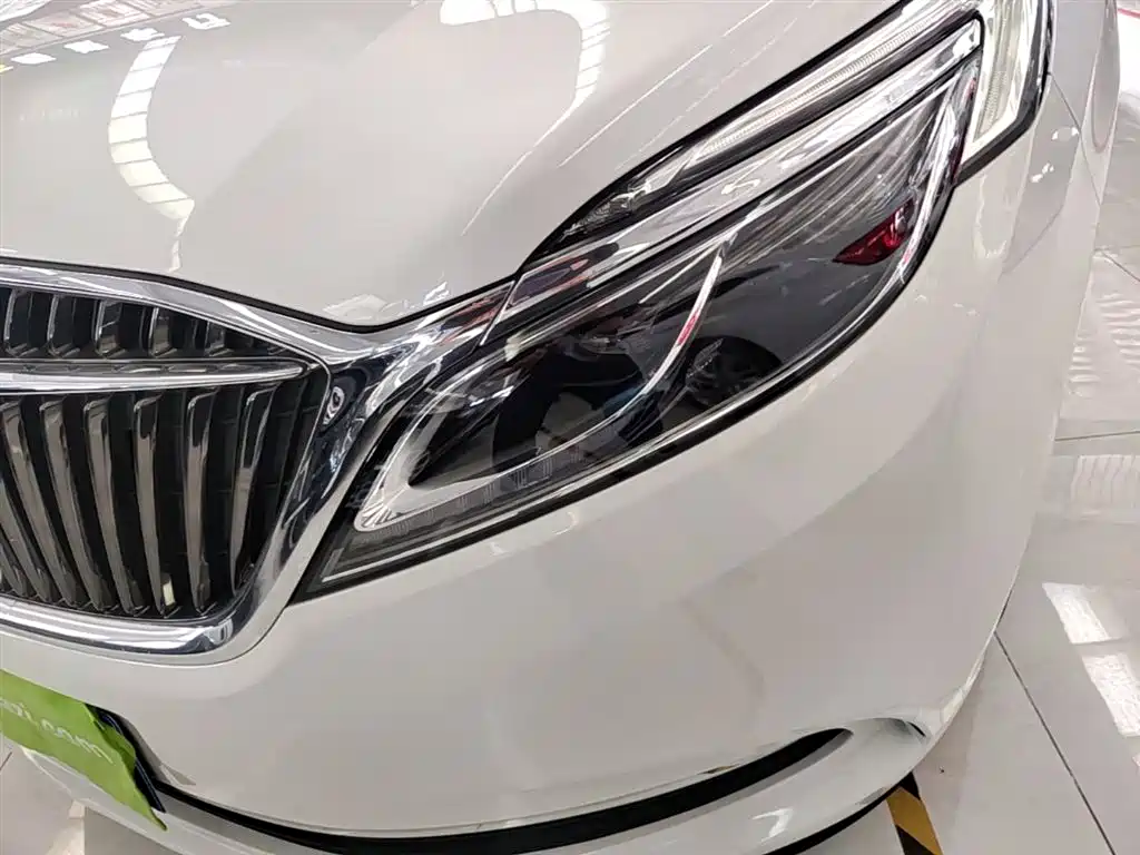 Buick GL8 2017 ES 28T Luxury China V фото 24