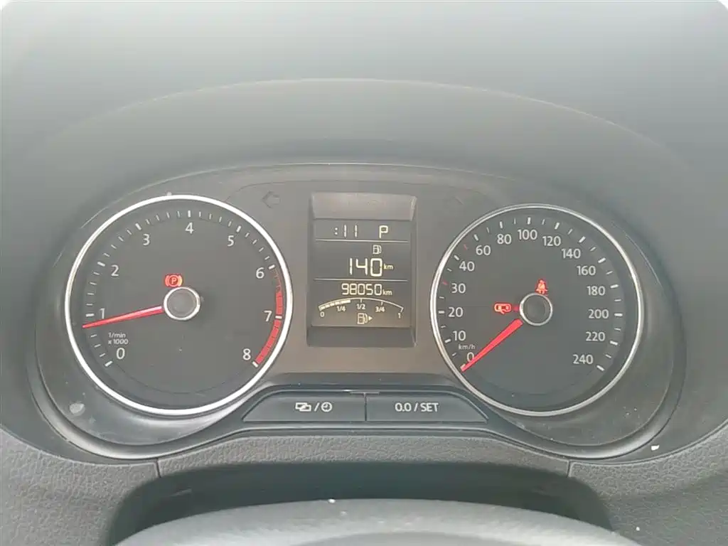 Volkswagen Polo 2016 1.6L Automatic Comfort фото 12