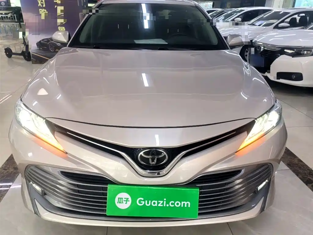 Toyota Camry 2019 Facelift 2.0G Luxury Edition фото 3