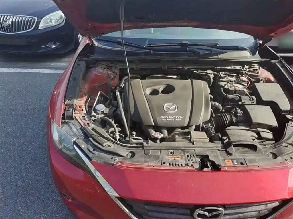 Фото 21 - Mazda CX-4