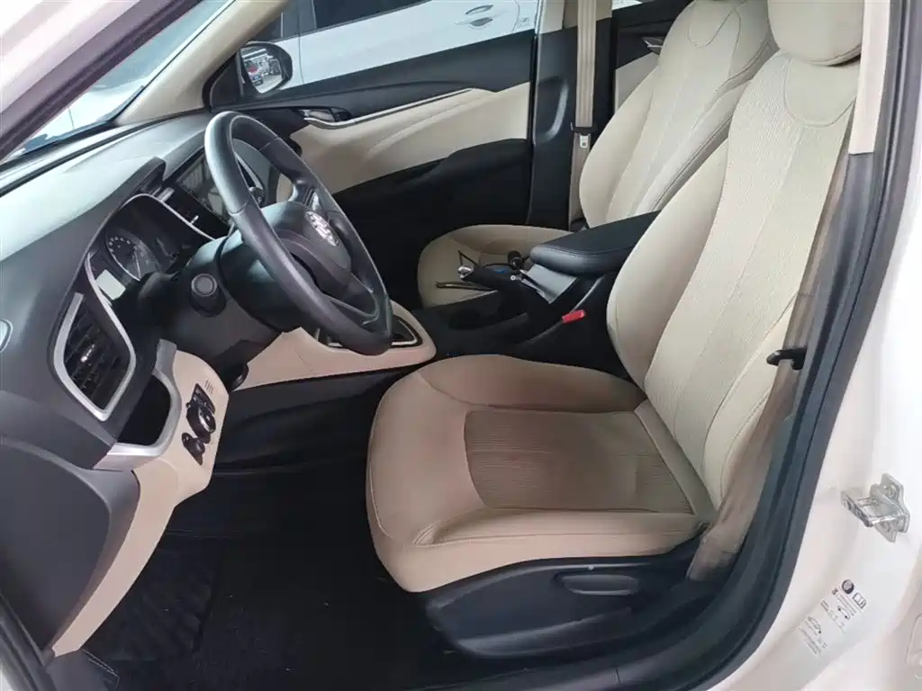 Buick Excelle 2016 15N Automatic Progressive фото 15
