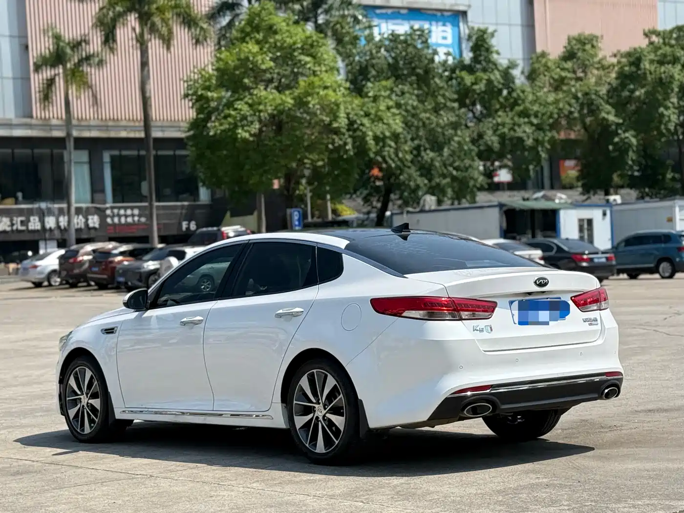 Kia K5 2016 2.0L Automatic LUX фото 7