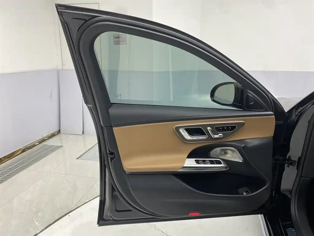 Mercedes-Benz E-Class 2024 Facelift E 300 L Luxury фото 16