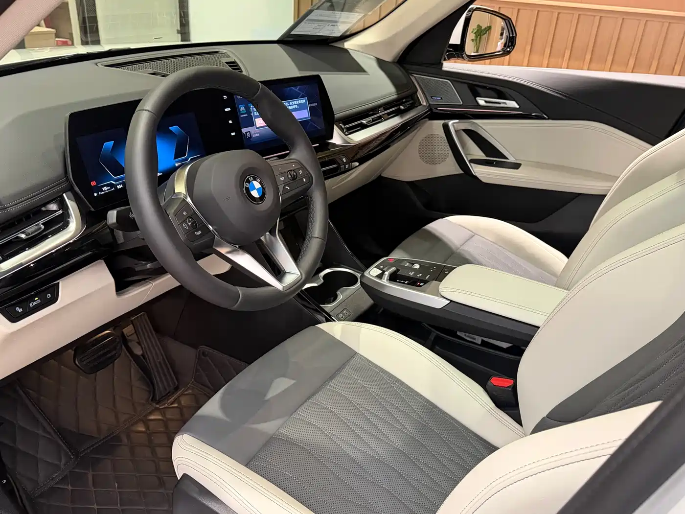 BMW X1 2025 sDrive25Li X Design Package фото 7