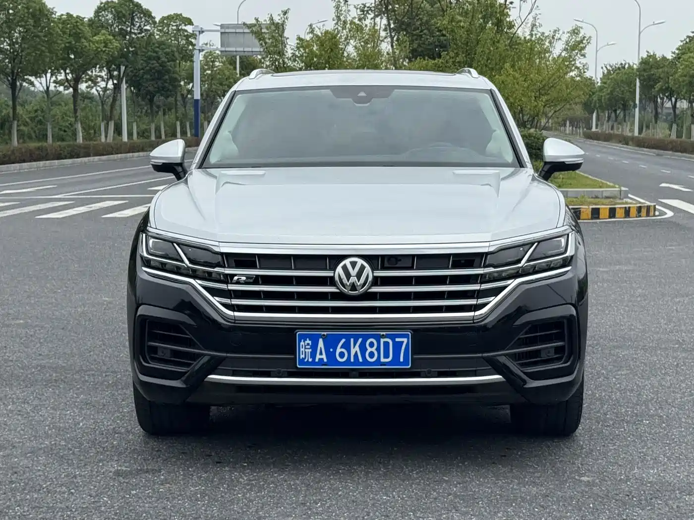 Volkswagen Touareg 2019 2019 3.0TSI Sharp Edge Edition China V