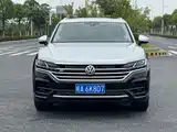 Фото 2 - Volkswagen Touareg