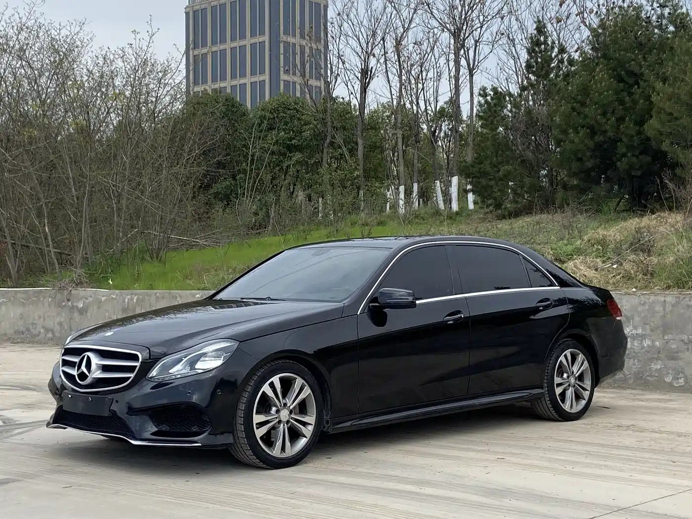 Mercedes-Benz E-Class 2014 Facelift E 260 L Sport