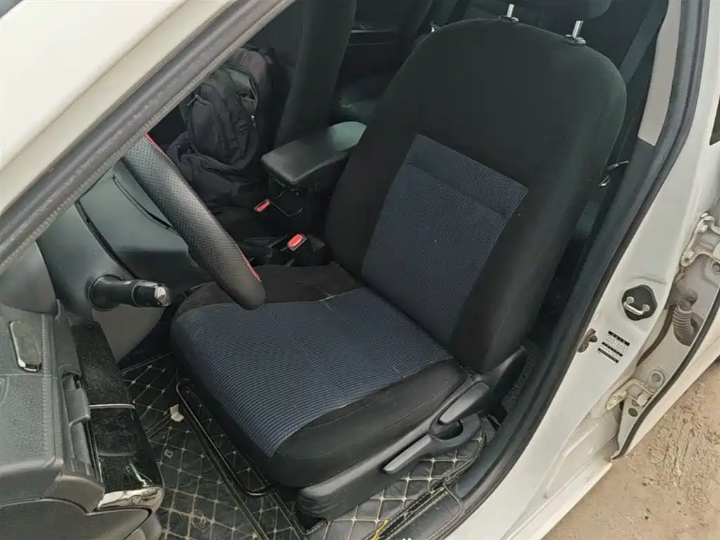 Toyota YARiS L Zhi Xiang 2020 1.5L CVT Leading Edition фото 15