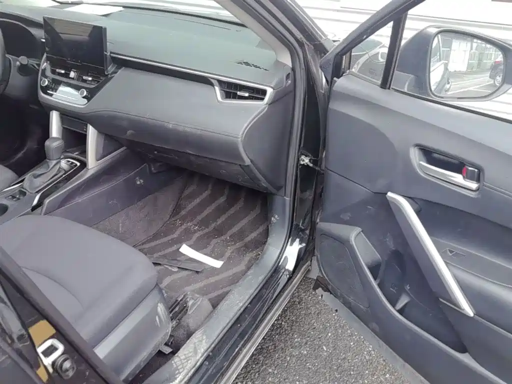 Toyota Corolla Cross 2023 2.0L Elite Edition фото 11