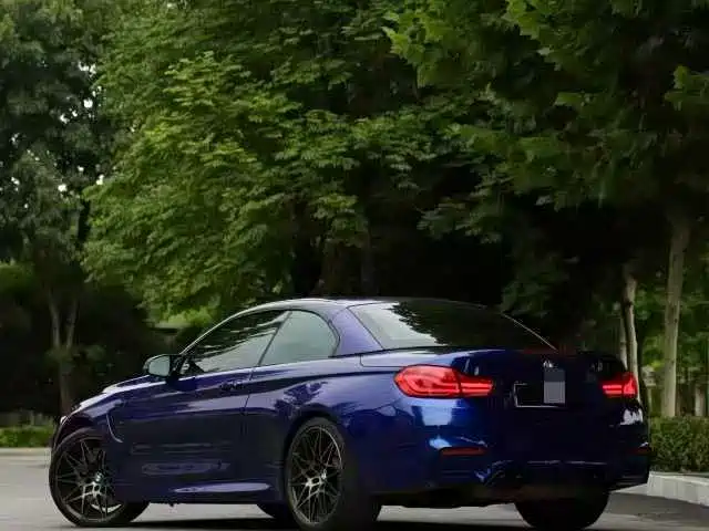 Photo 3 - BMW M4