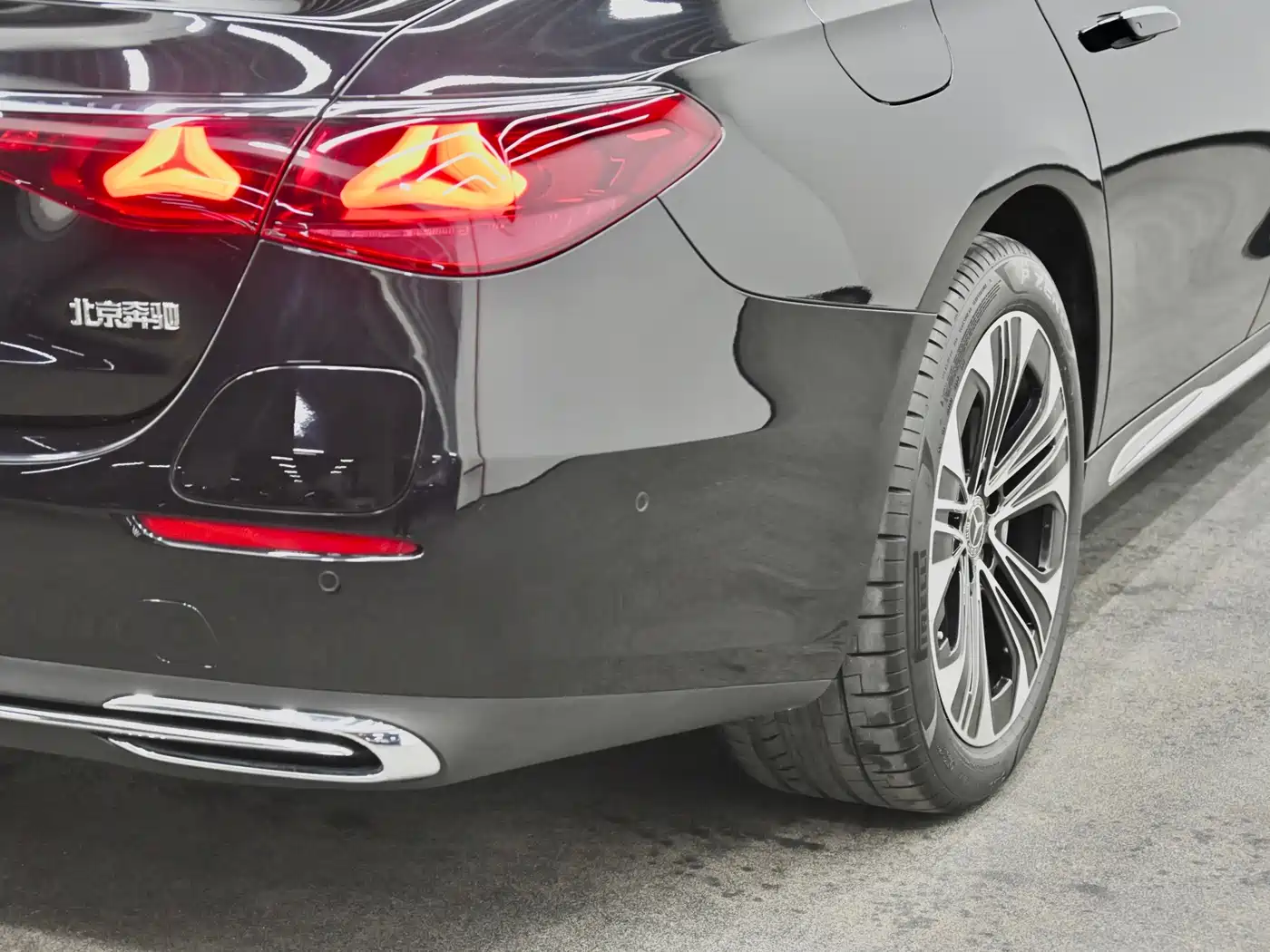 Mercedes-Benz E-Class New Energy 2024 E 350 e L Plug-in Hybrid Sedan фото 33