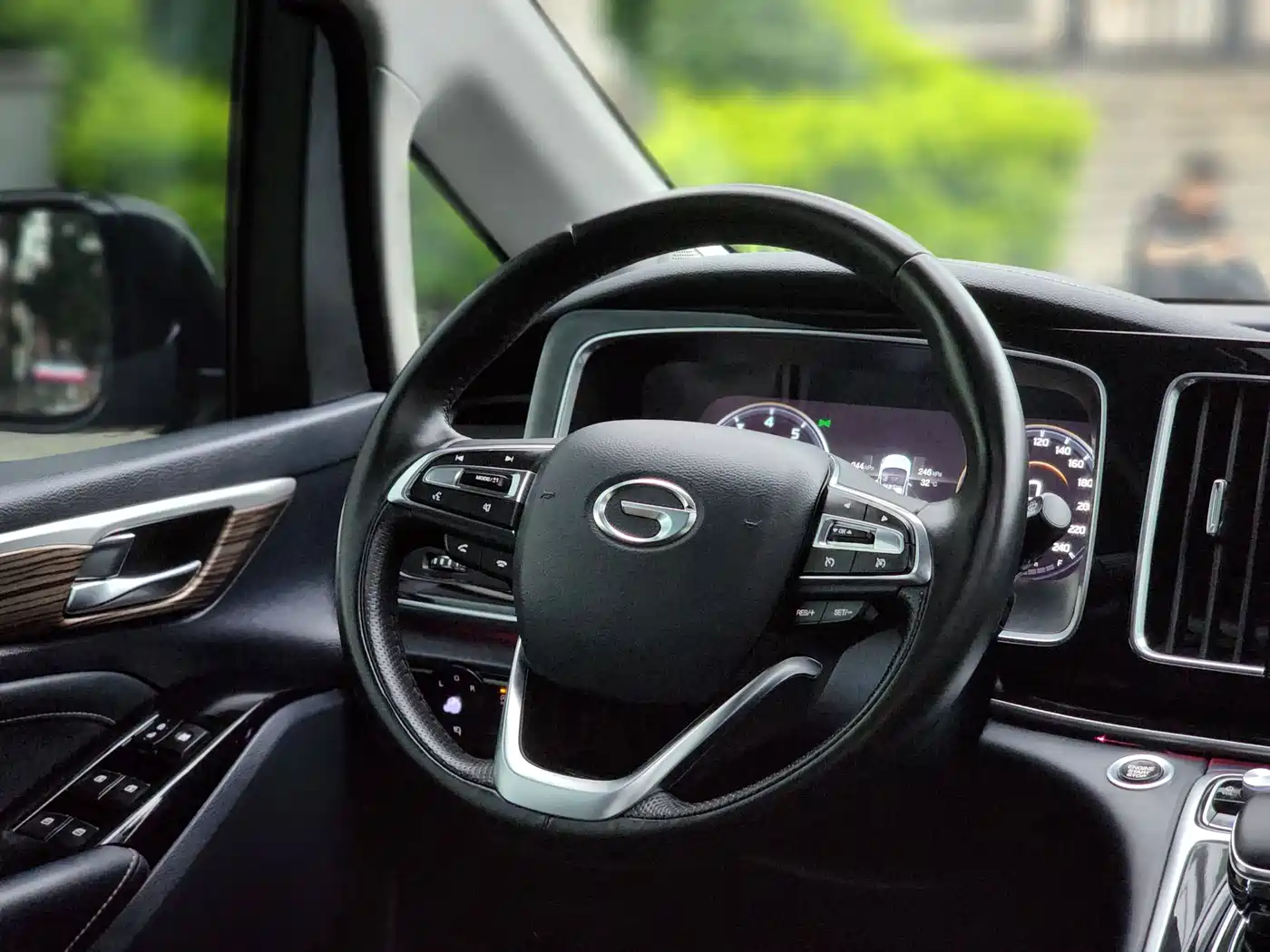 GAC Trumpchi Trumpchi M8 2021 Leading Show Series 390T Ultimate Edition фото 8
