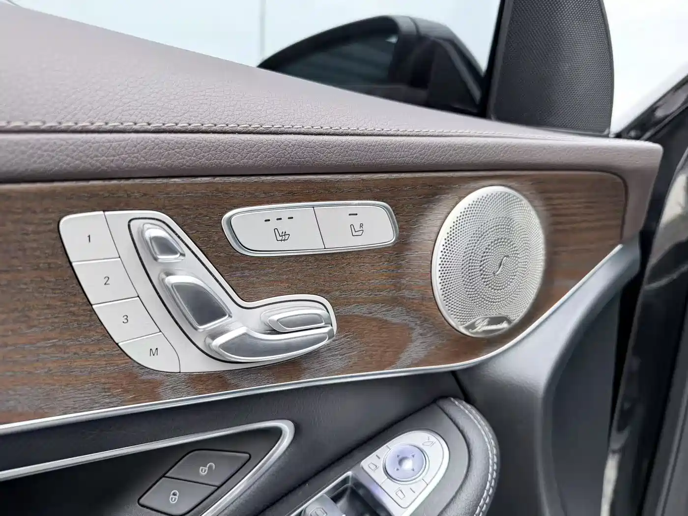 Mercedes-Benz GLC 2022 Model GLC 300 L 4MATIC Dynamic Edition фото 6
