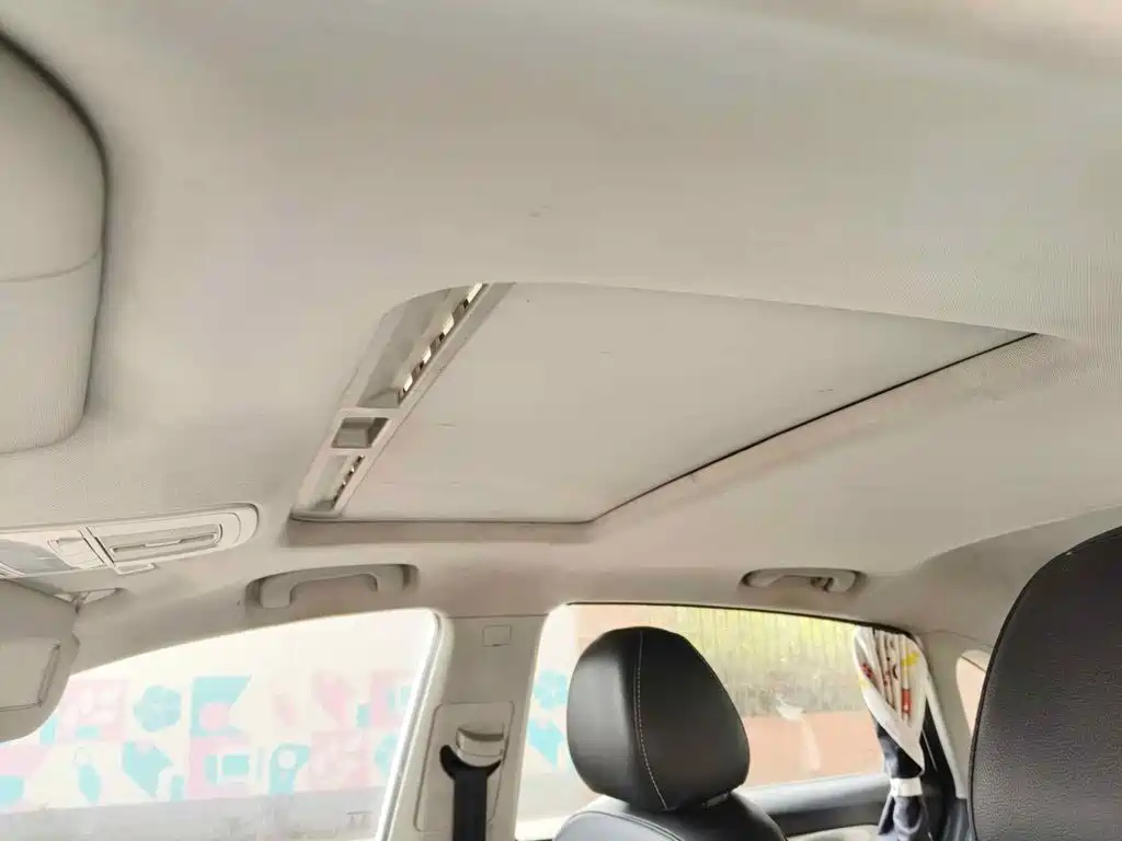 Roewe i6 2019 2019 PLUS 1.6L CVT 4G Connected Flagship Great Edition